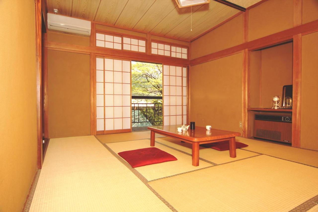 Готель Minshuku Miyama Nakano  Екстер'єр фото